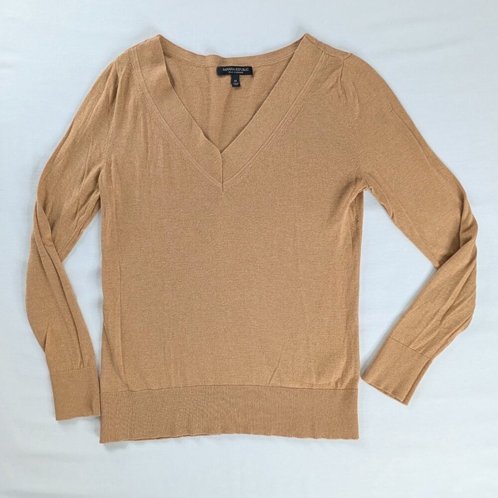 Banana Republic Tan Silk Cashmere V Neck Ribbed Hem Sweater Office Corpcore